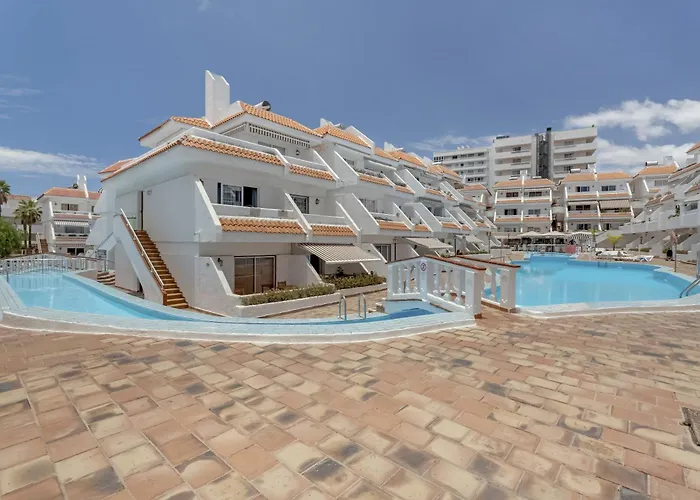 公寓 Sunset Lux Floritas 阿罗纳